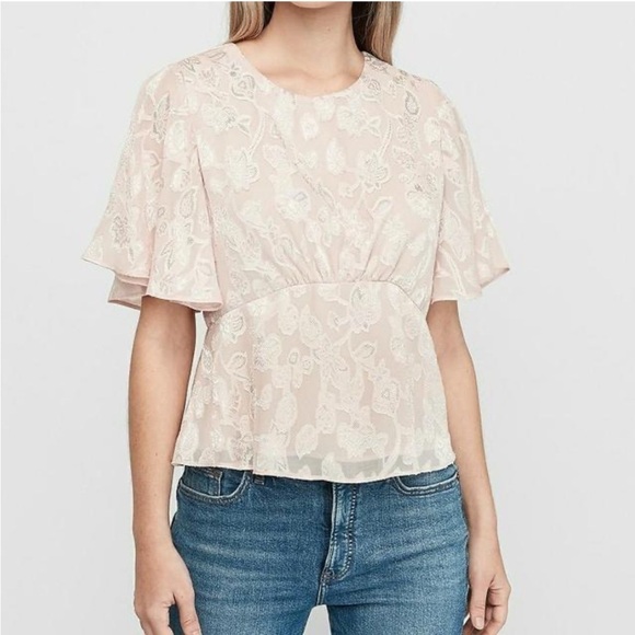 Express Fit&Flare Jacquard Blouse Size XS Blush Pink Floral Flutter Sleeves - Picture 1 of 8